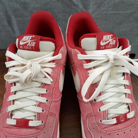 nike air force 1 dusty red